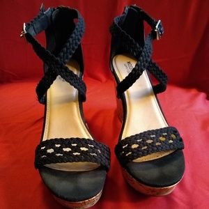 Mossimo Wedge Sandals Size 7.5